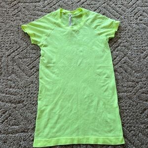 lululemon swiftly tech size 4